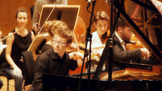 Pianist Tobias Haunhorst mit dem Arch Sinfonia Orchestra London